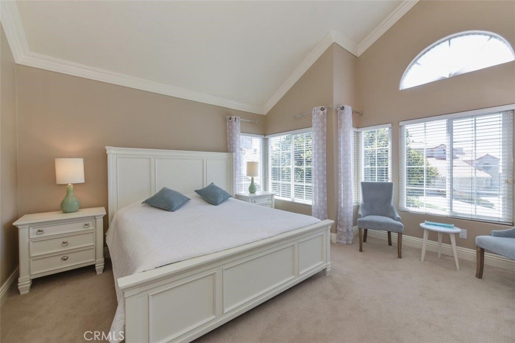 38 Toulon Property Photo 28