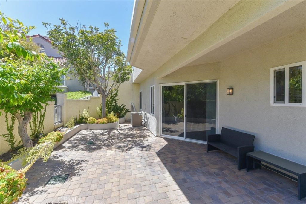 38 Toulon Property Photo 41
