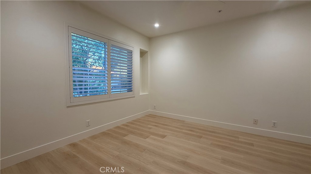449 Ridgeway Property Photo 7