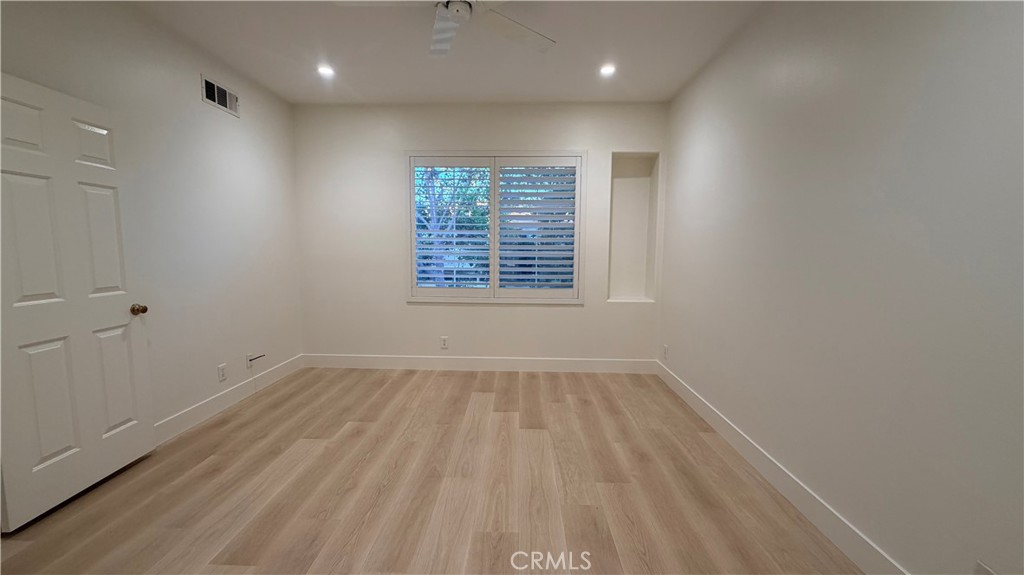 449 Ridgeway Property Photo 8