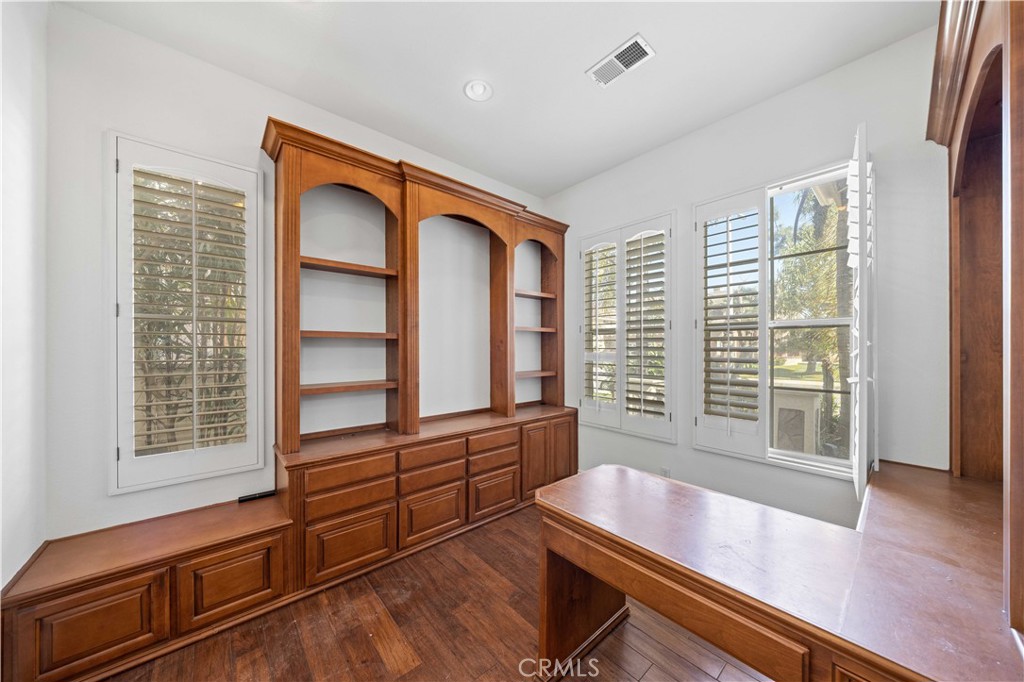 16190 Vermeer Drive Property Photo 8