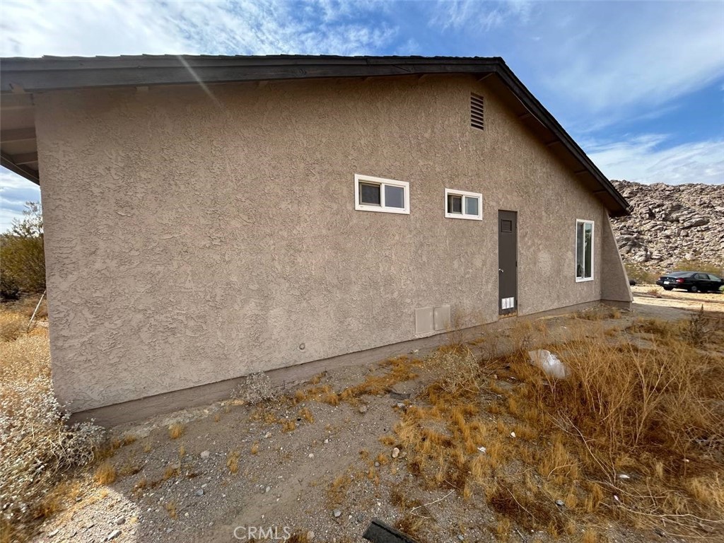 32257 Zircon Property Photo 4