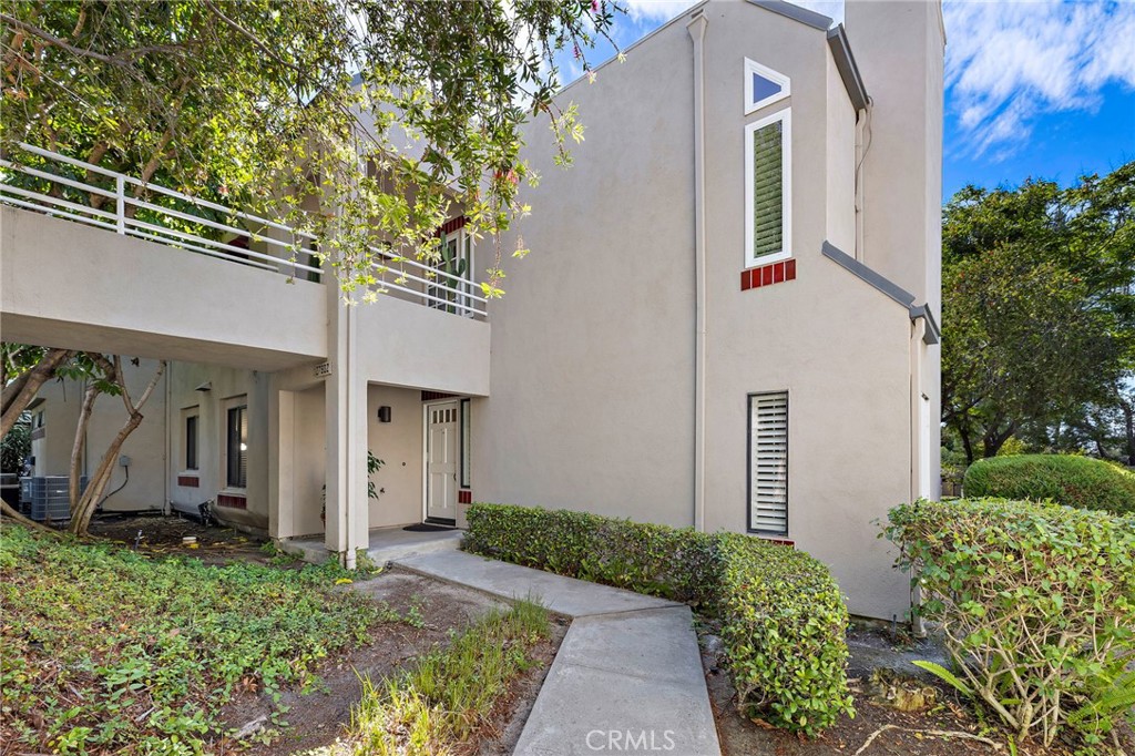 27802 Gleneagles Property Photo 2