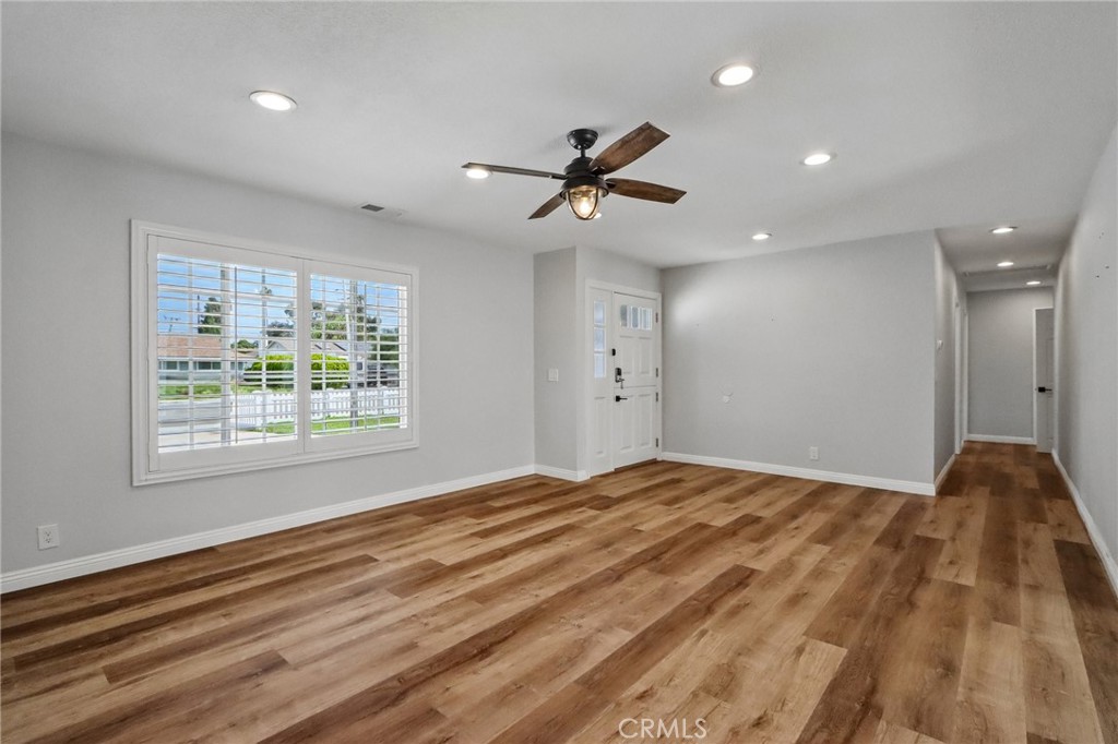 5792 Venturi Drive Property Photo 6