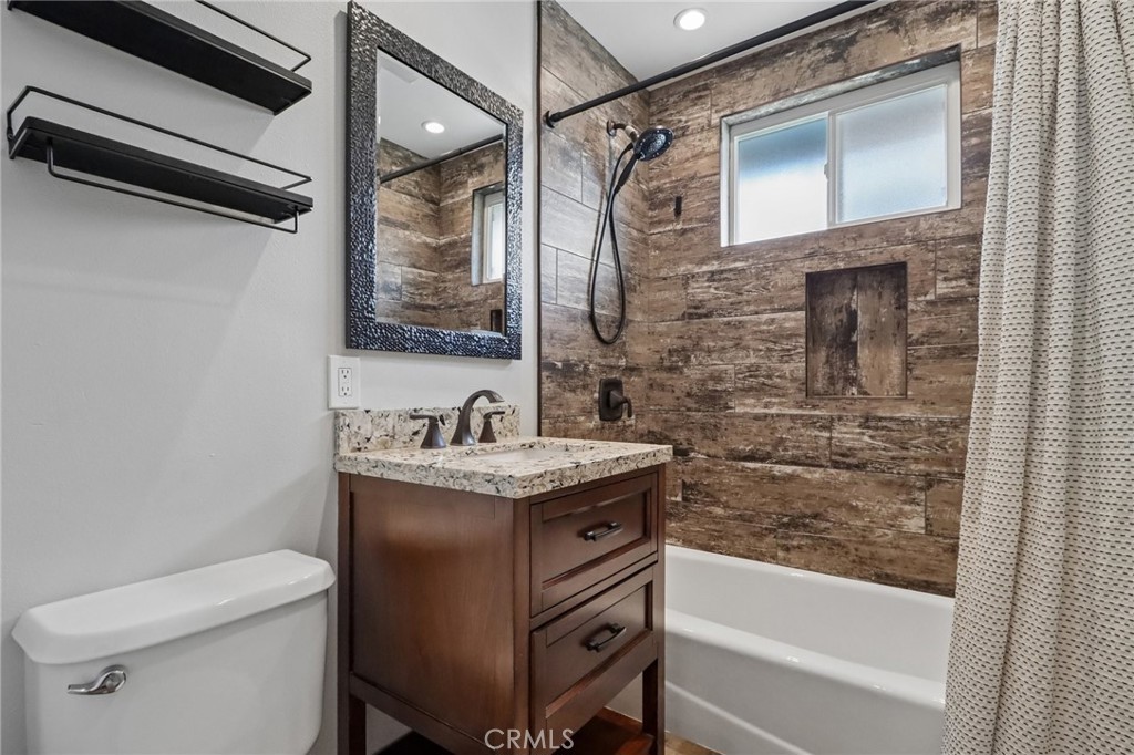 5792 Venturi Drive Property Photo 19