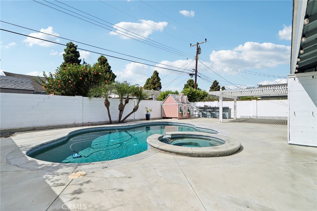 5792 Venturi Drive Property Photo 25