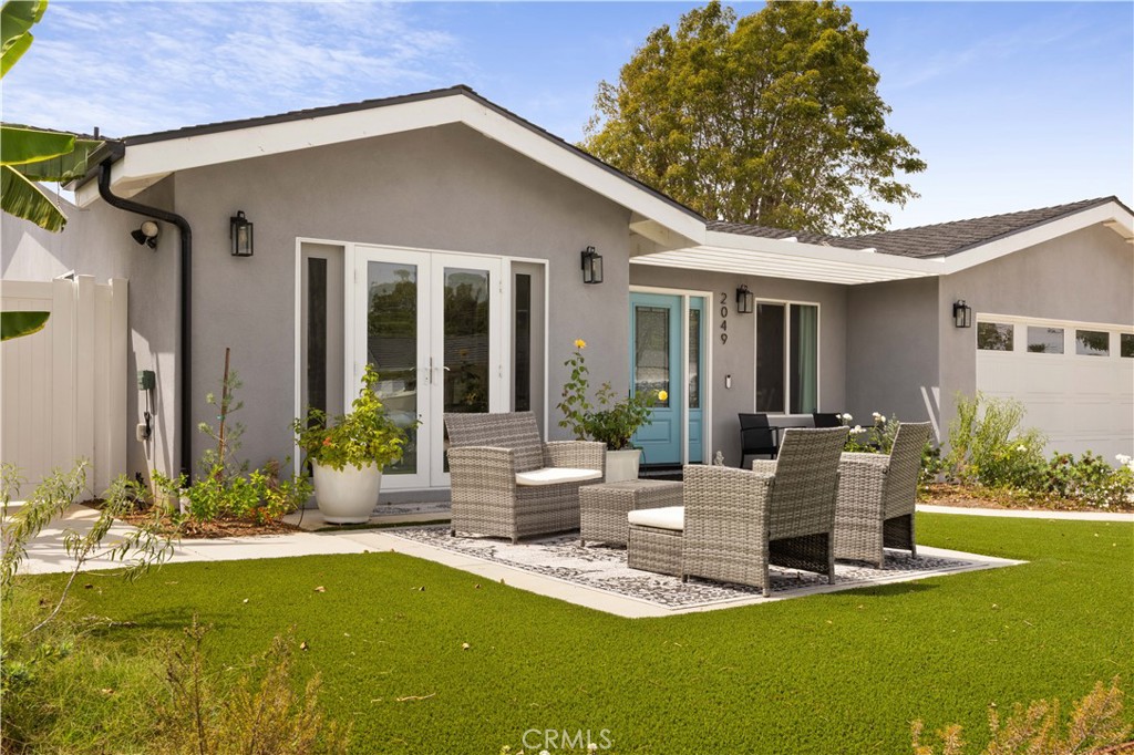 2049 Monrovia Property Photo 3
