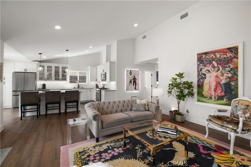 2049 Monrovia Property Photo 7