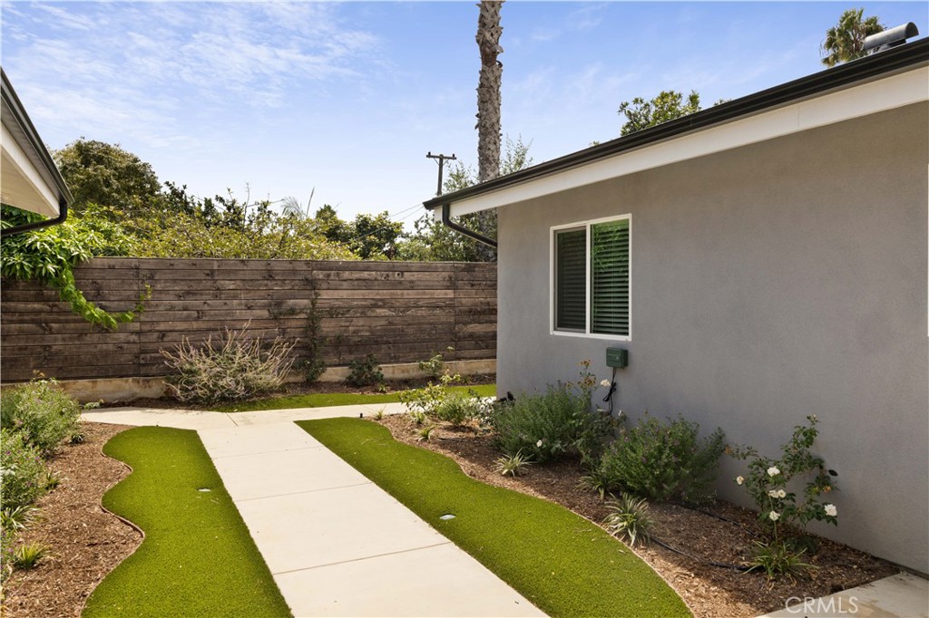 2049 Monrovia Property Photo 26