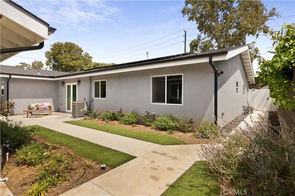 2049 Monrovia Property Photo 28