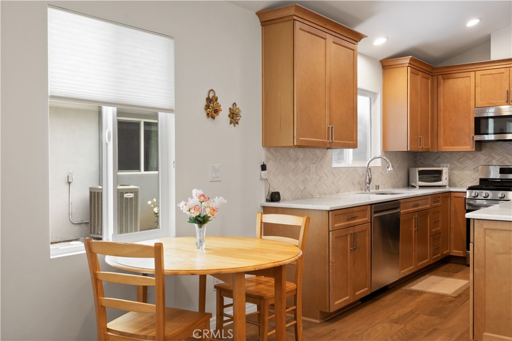 2049 Monrovia Property Photo 33
