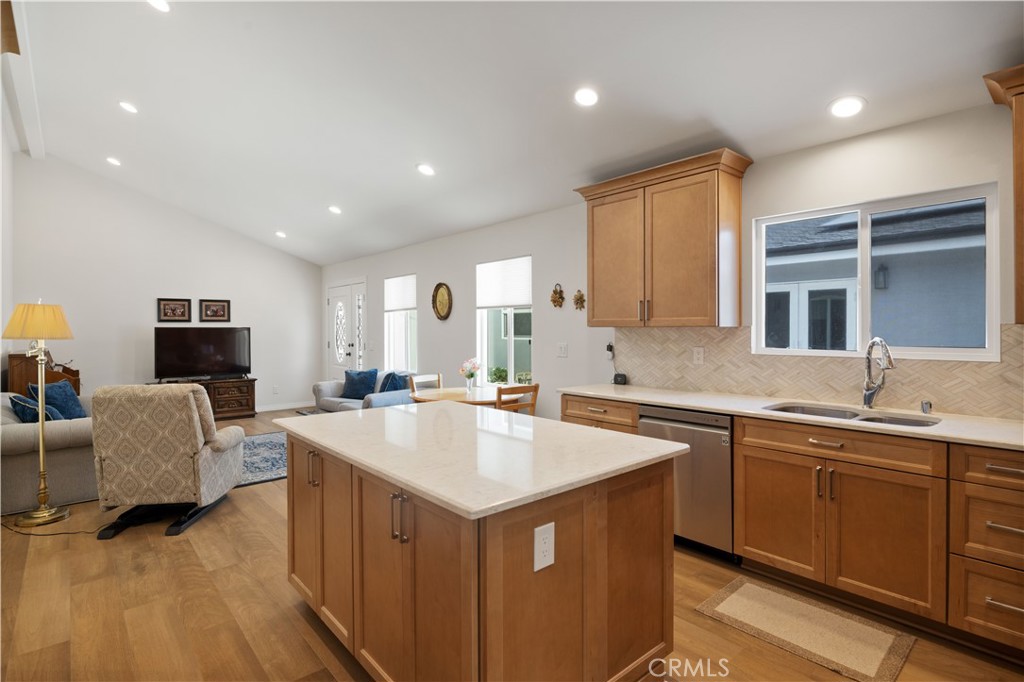 2049 Monrovia Property Photo 37