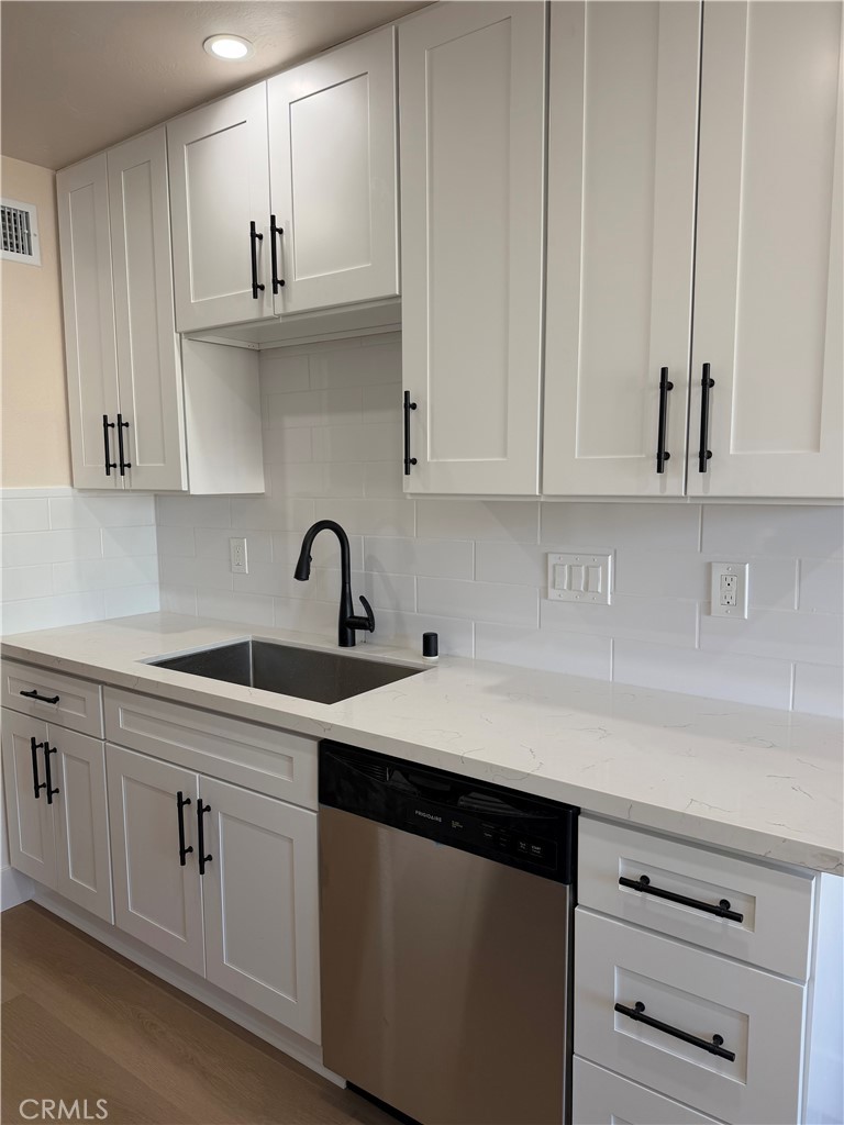 26067 Via Pera Property Photo 1