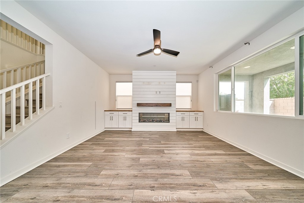 4785 S Mae Property Photo 8