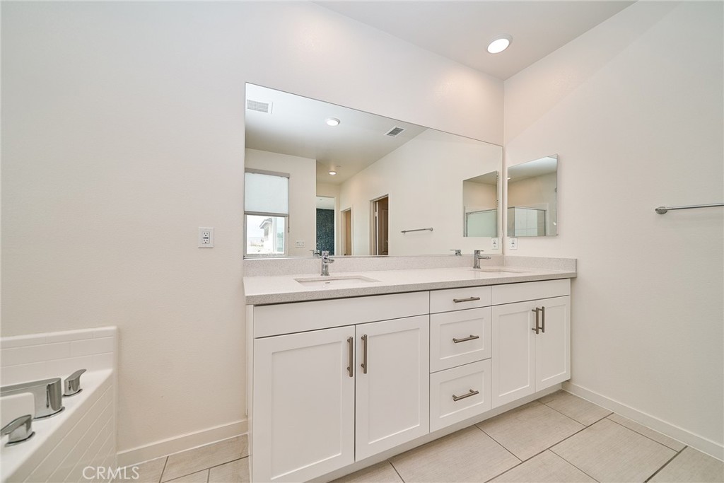4785 S Mae Property Photo 39