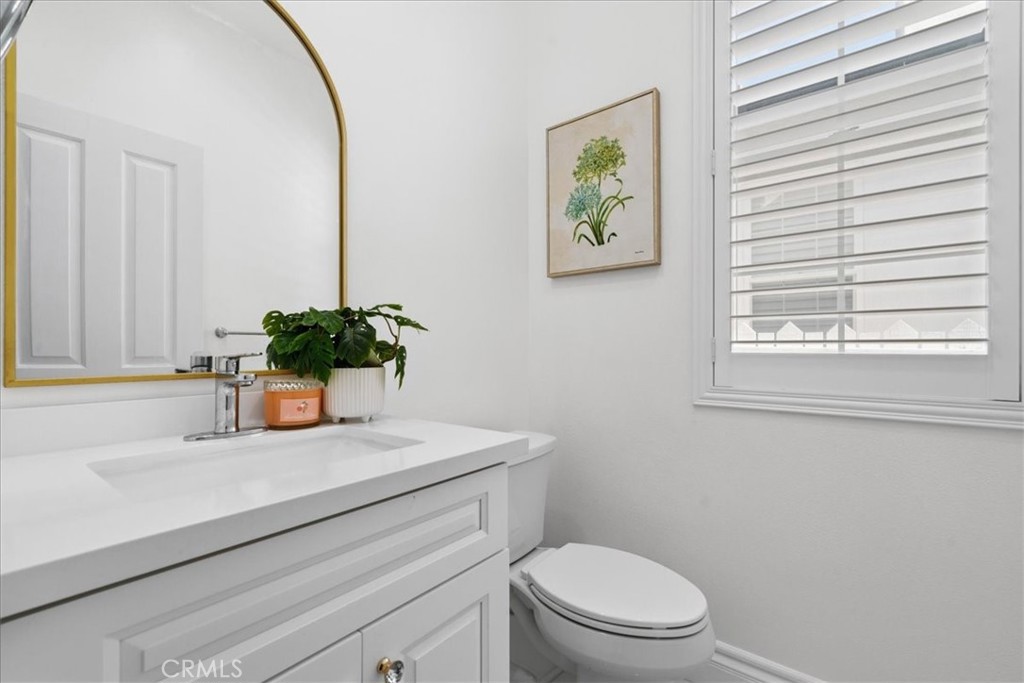 98 Winslow Property Photo 15