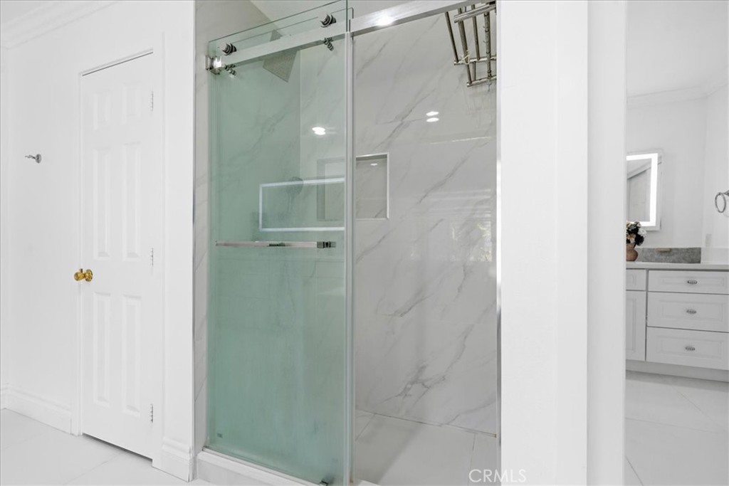 98 Winslow Property Photo 24