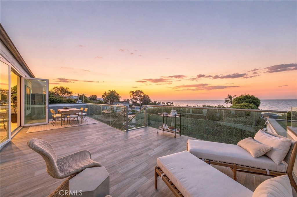 1369 N Coast Highway Property Photo 4