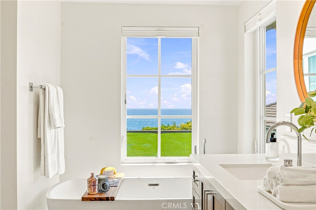 1369 N Coast Highway Property Photo 44