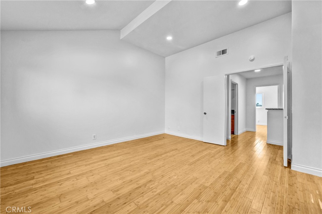 4828 W 5th E Property Photo 13