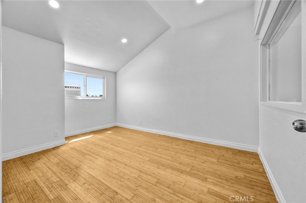 4828 W 5th E Property Photo 17