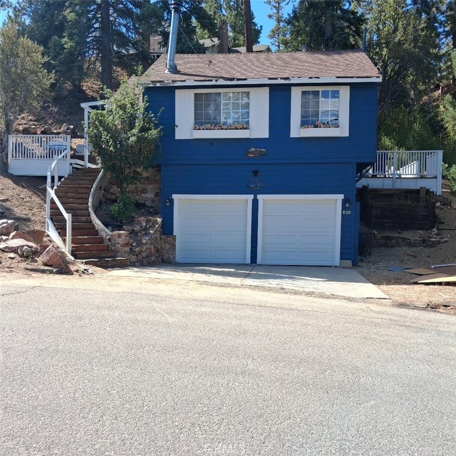 800 Cameron Drive Property Photo 1