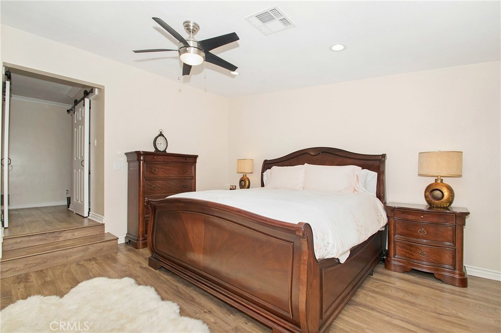 1007 S Cedar Avenue Property Photo 12