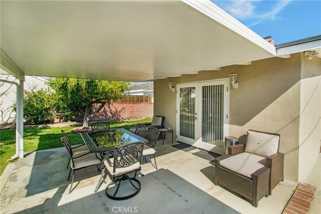 1007 S Cedar Avenue Property Photo 16