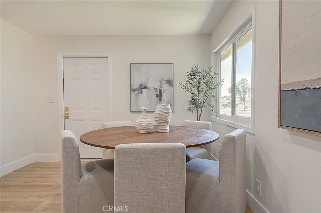 2113 S Forest Property Photo 18