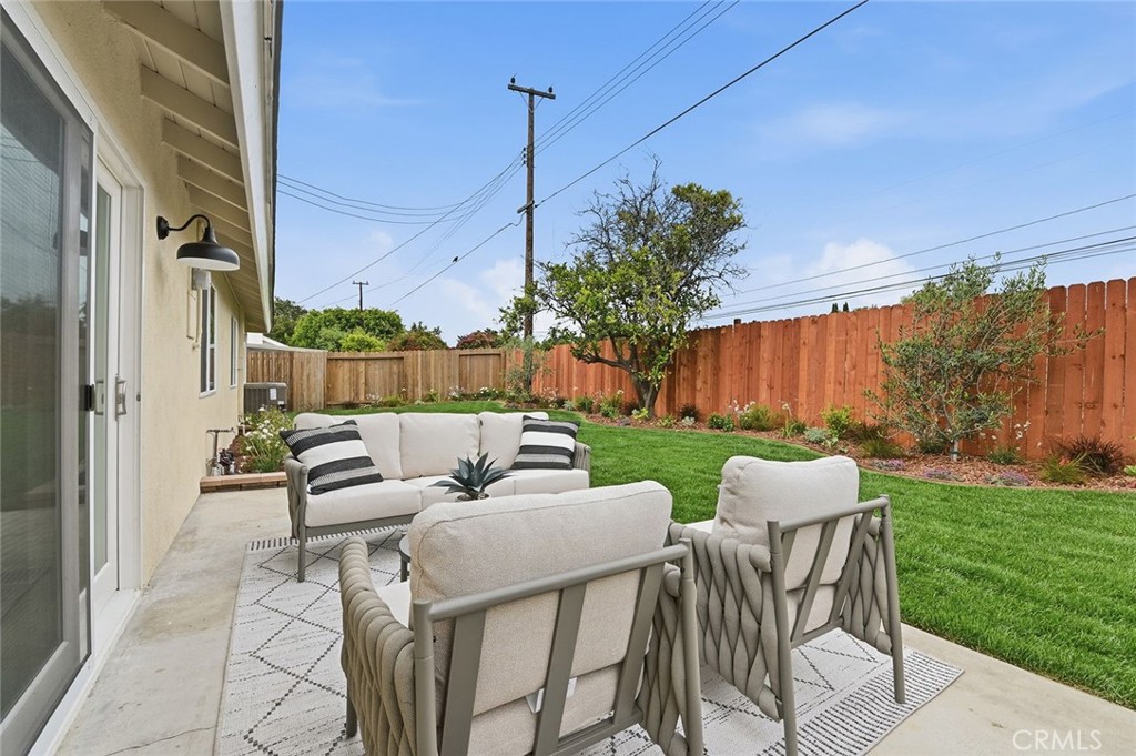 2113 S Forest Property Photo 43