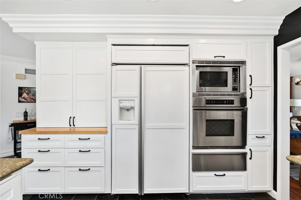 25732 Weston Drive Property Photo 16
