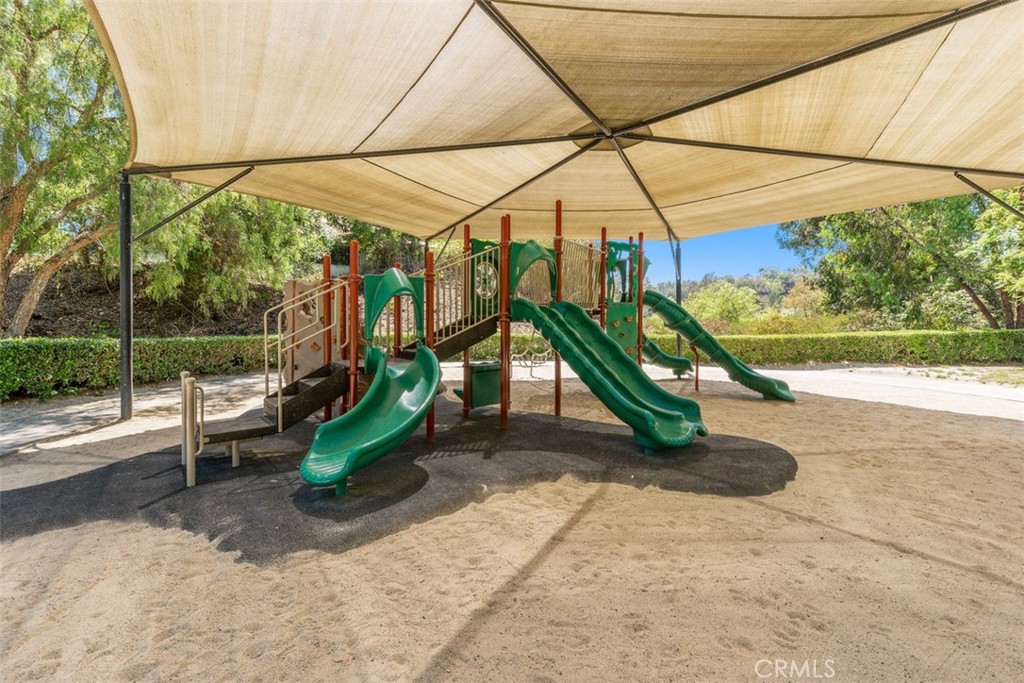 25732 Weston Drive Property Photo 51