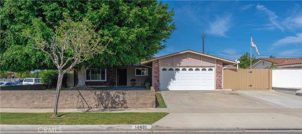 14431 Shirley Street Property Photo 2