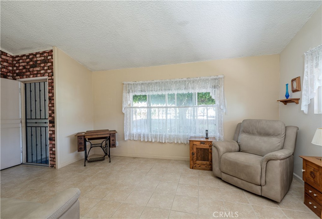 14431 Shirley Street Property Photo 6