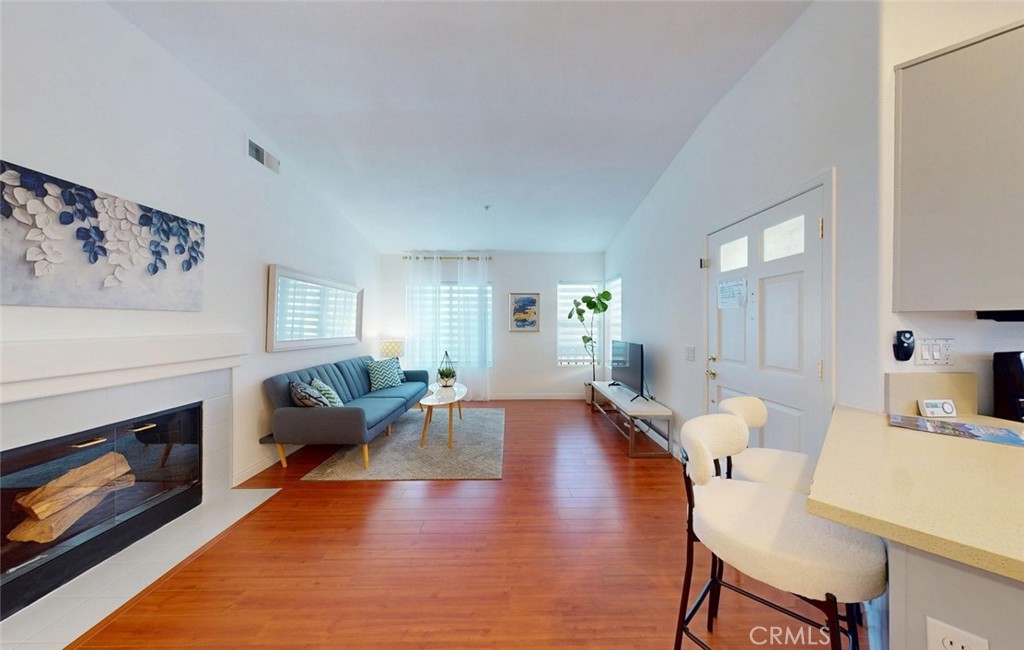 210 California Court Property Photo 9