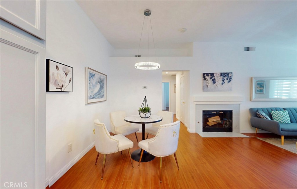 210 California Court Property Photo 11