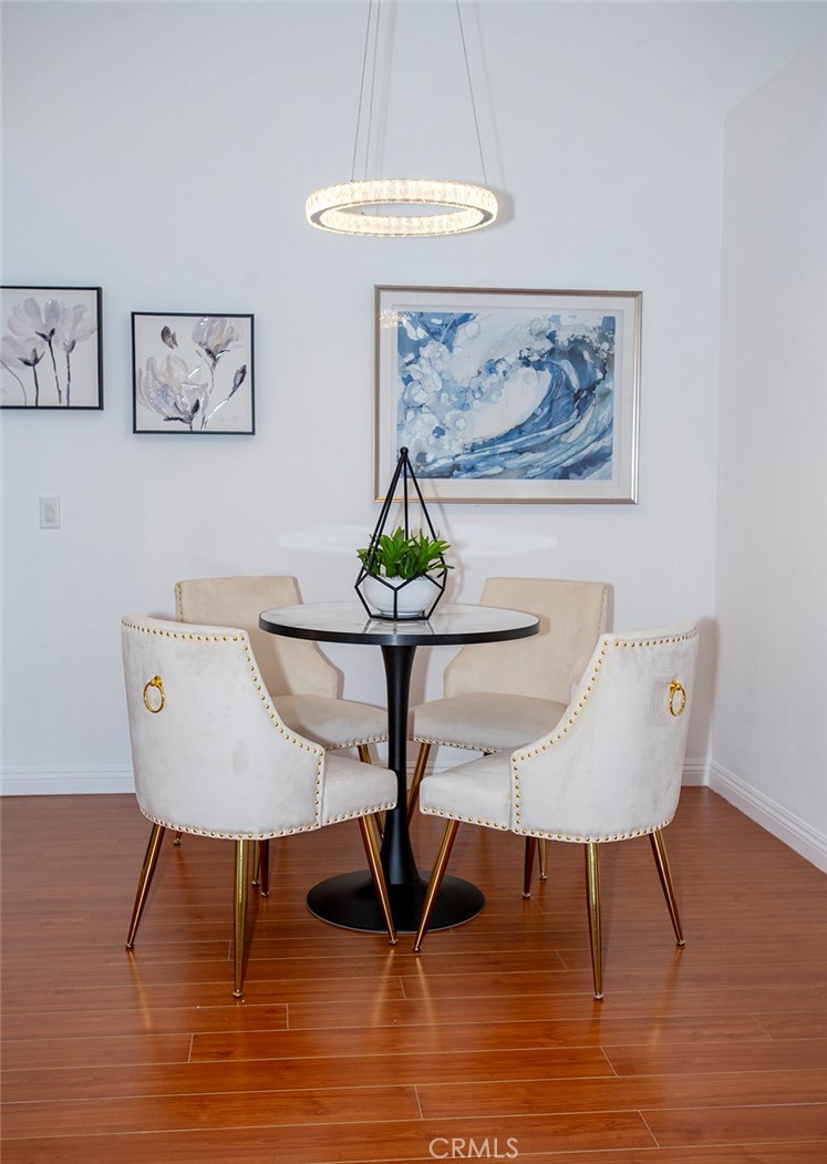 210 California Court Property Photo 12
