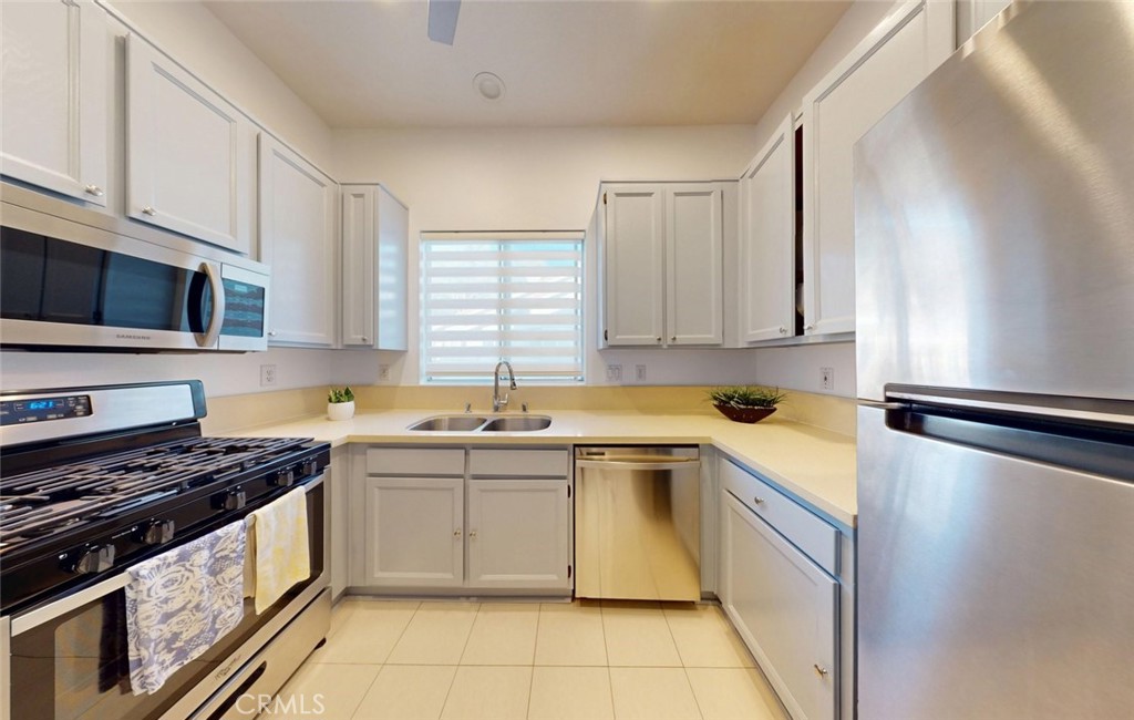 210 California Court Property Photo 16