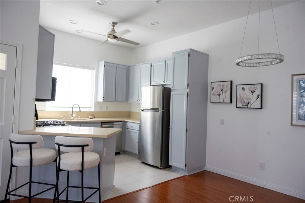 210 California Court Property Photo 17