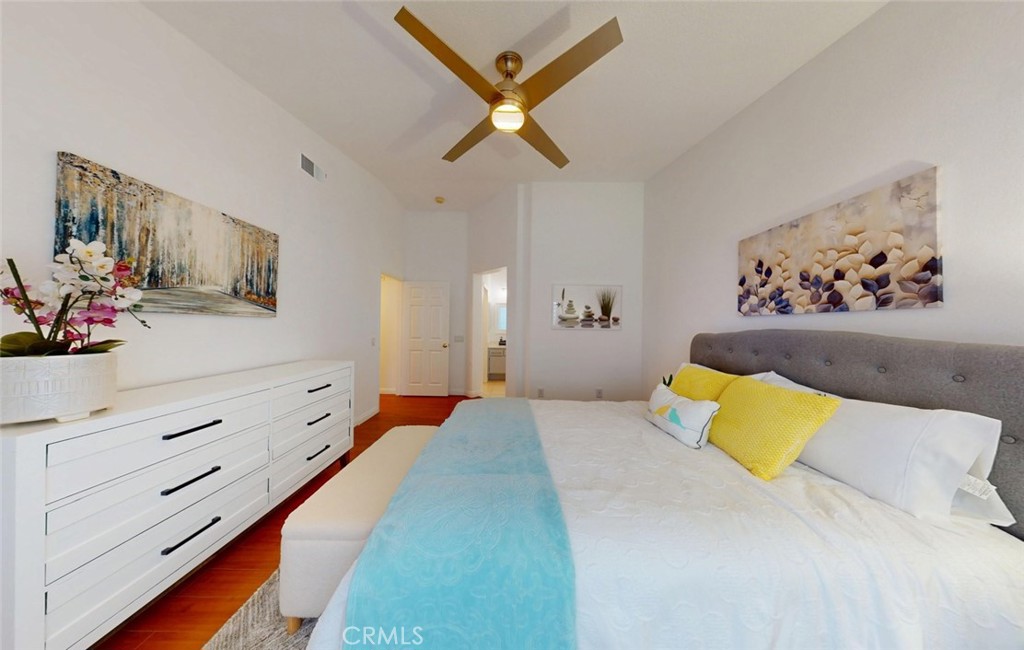 210 California Court Property Photo 21
