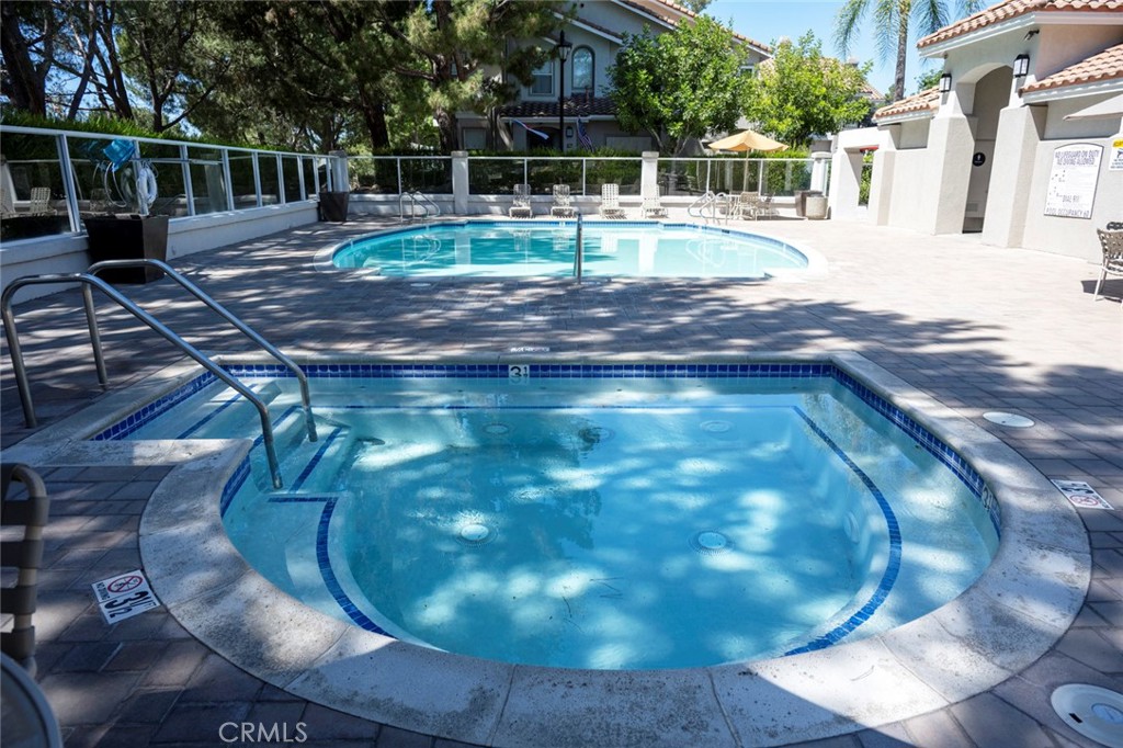 210 California Court Property Photo 34