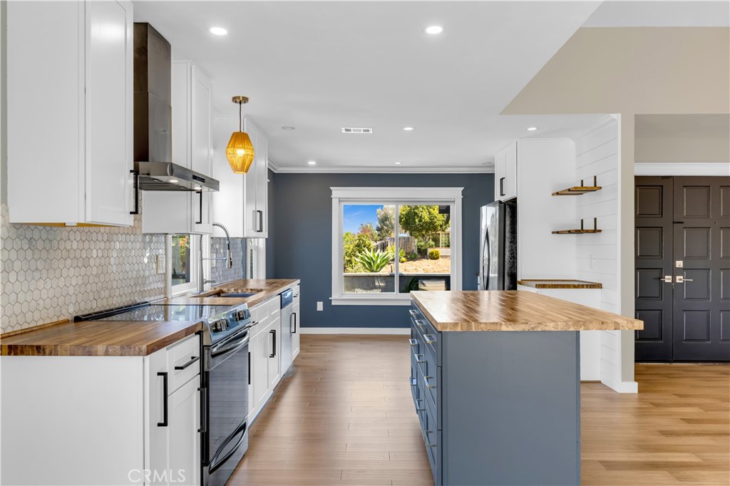 1195 Via Teresa Property Photo 9
