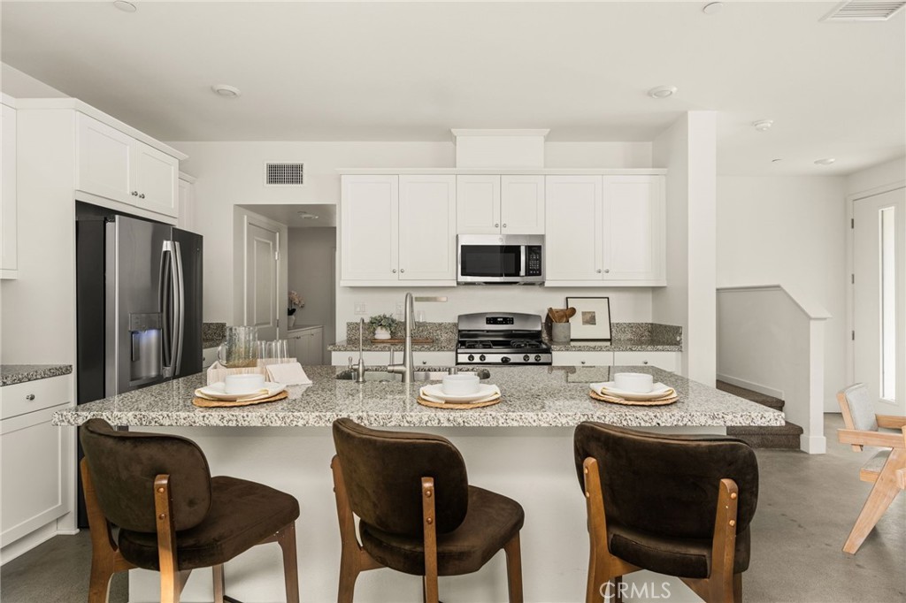 24557 Sonieta Court Property Photo 15
