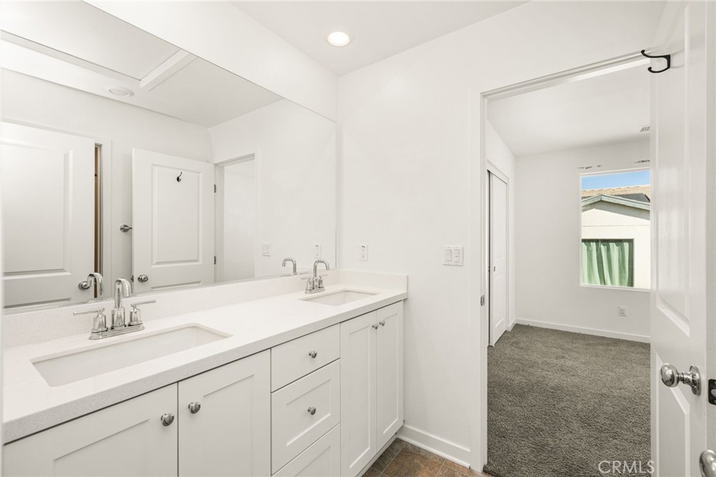 24557 Sonieta Court Property Photo 30