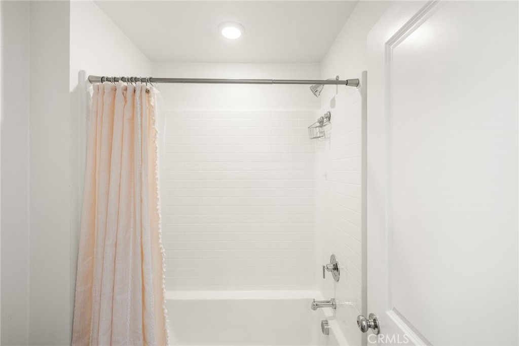 24557 Sonieta Court Property Photo 31