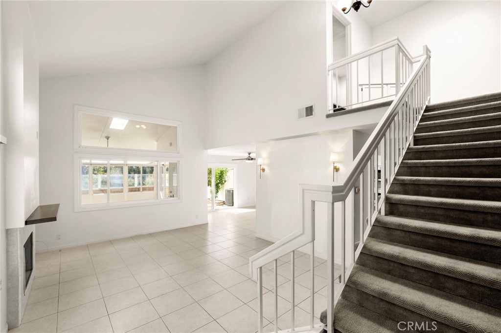 22262 Summit Hill Property Photo 8
