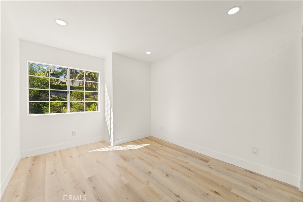 24826 Oxford Property Photo 39