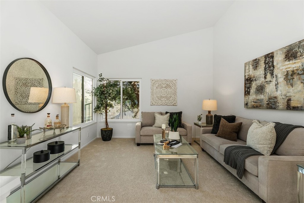 26242 Golada Property Photo 3