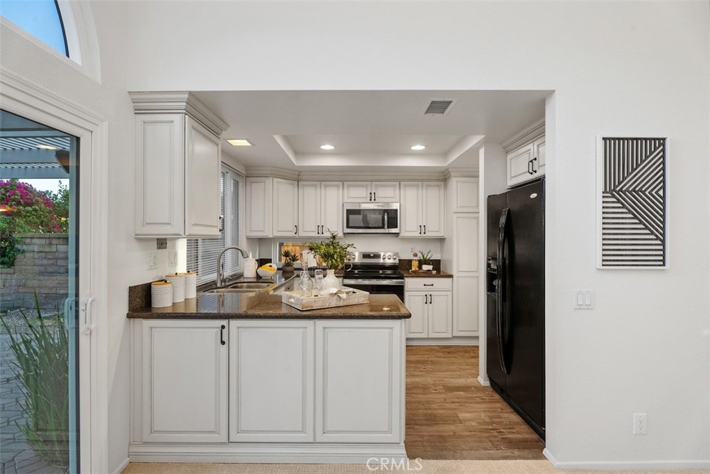 26242 Golada Property Photo 8