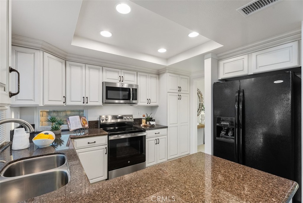 26242 Golada Property Photo 11